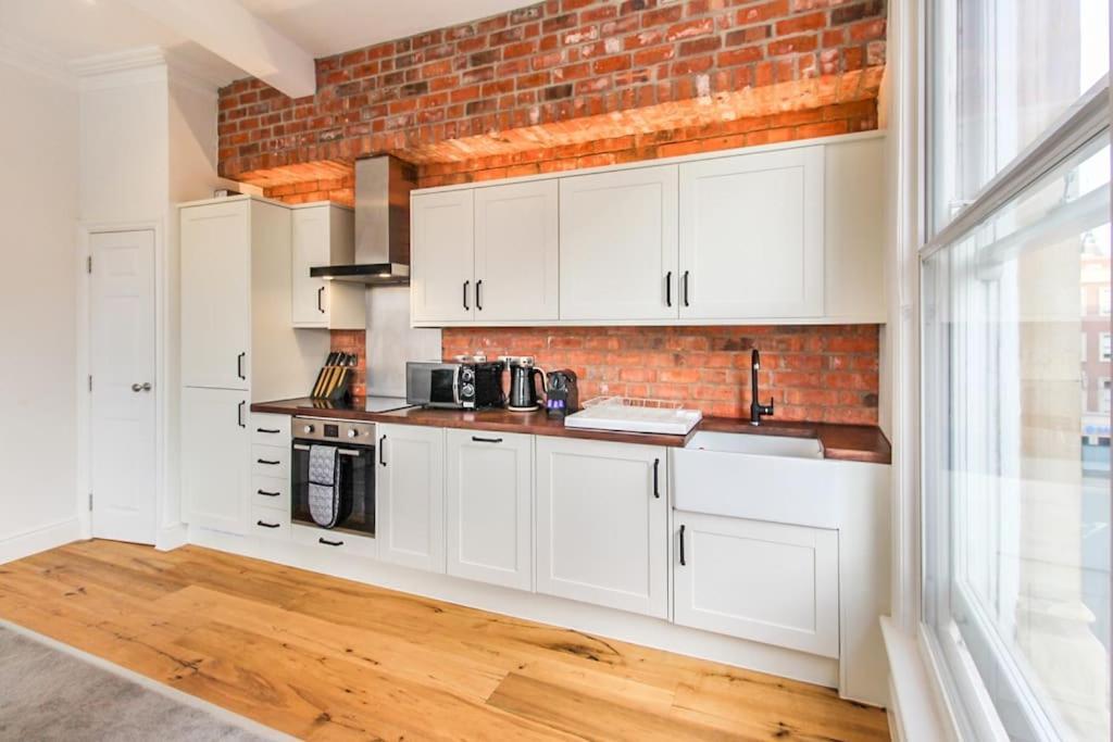 Spacious City Centre Lace Market Apartment نوتينغهام المظهر الخارجي الصورة
